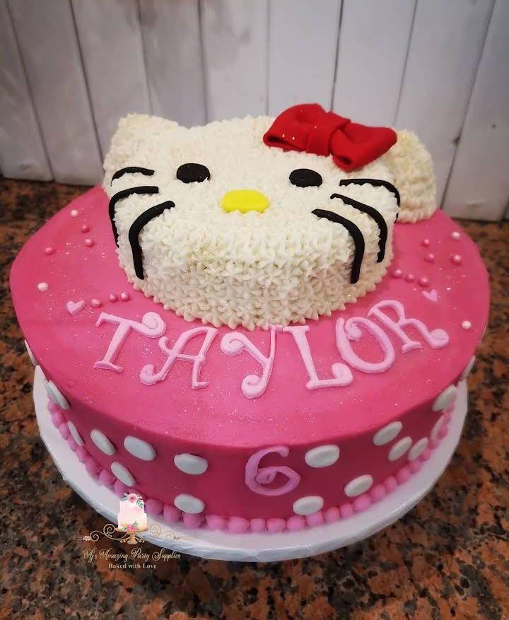 Hello Kitty cake
