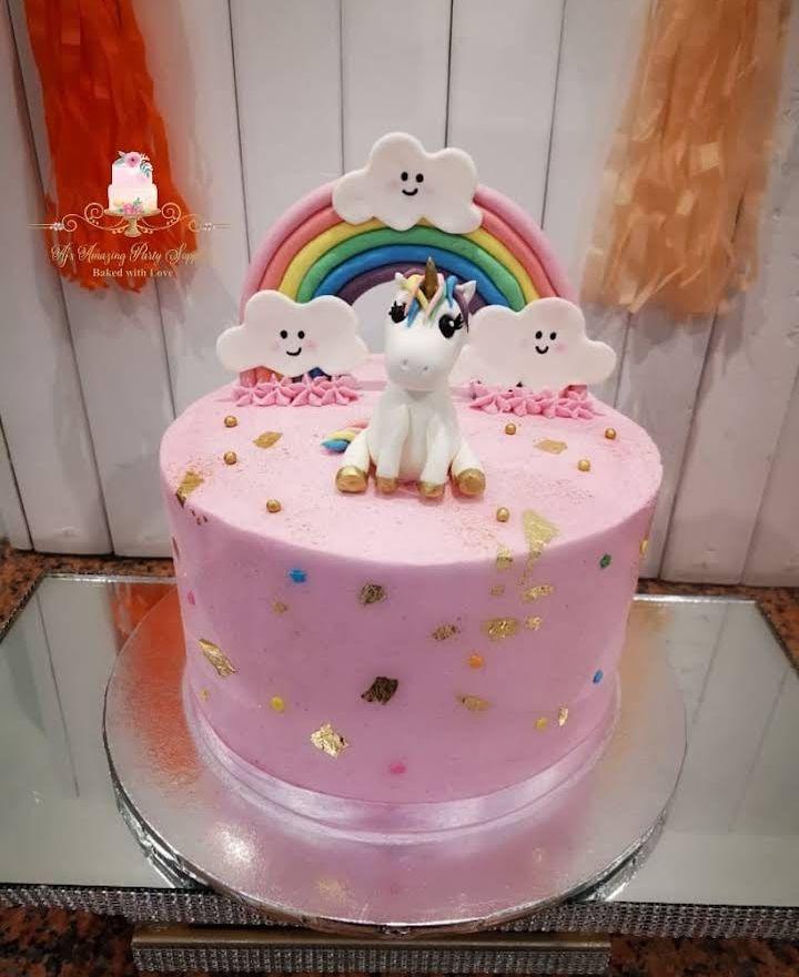 Pink unicorn cake